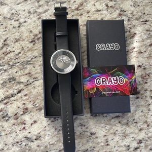 NIB Crayo Button unisex watch
